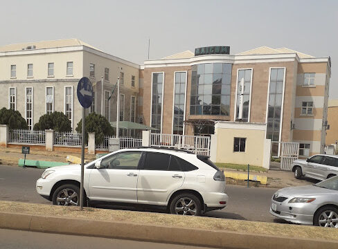 AF1QipM6a_gyPCBA2eULsWg5aWlQiMoAH4Z2cWCjNv5nw800-h500-k-no.jpg