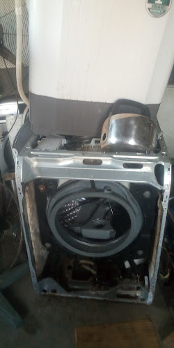 AF1QipPqC8kwg93kQ-i5oKwcwV8zc_QiRu9-Vt4zsgr9w800-h500-k-no.jpg