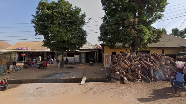 thumbnail-2615.jpg