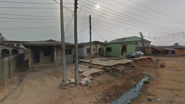 thumbnail-2879.jpg