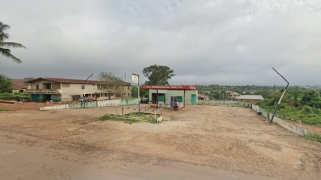 thumbnail-2995.jpg