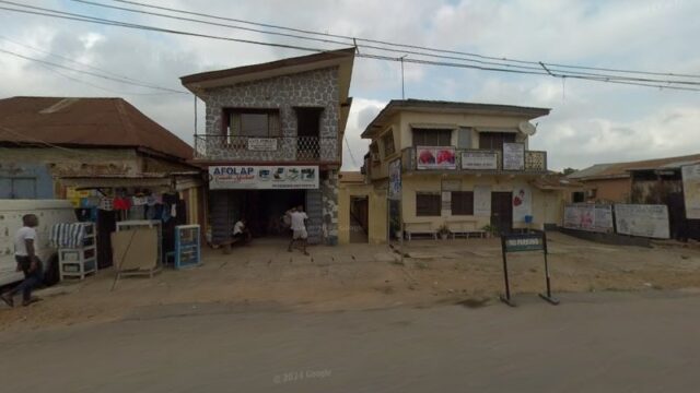 thumbnail-4059.jpg