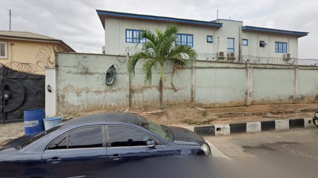thumbnail-5136.jpg