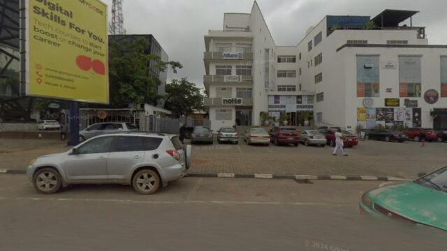 thumbnail-5578.jpg
