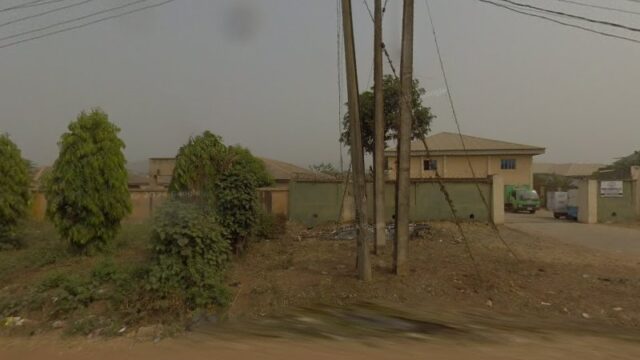 thumbnail-5669.jpg