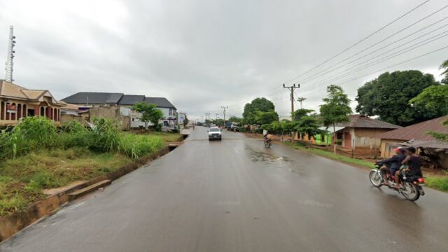 thumbnail-5975.jpg