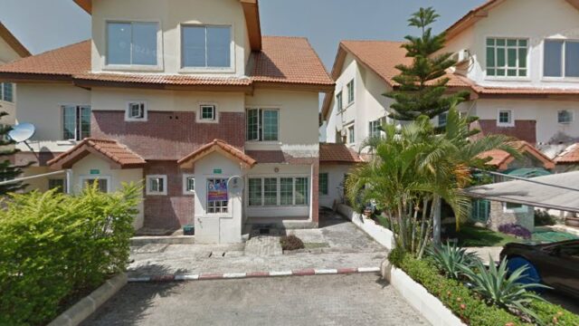thumbnail-6580.jpg