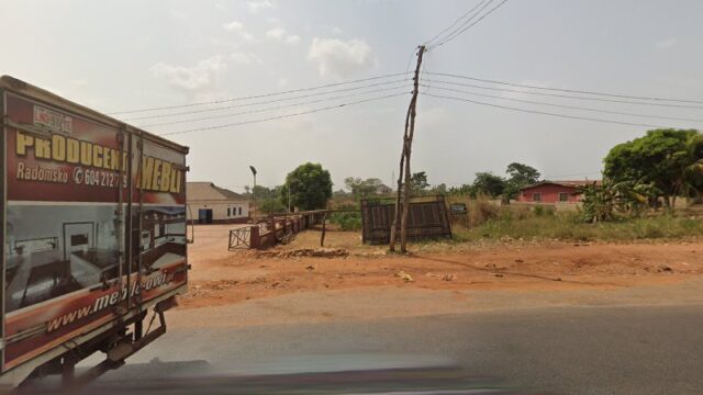 thumbnail-7195.jpg