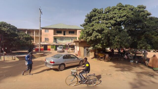 thumbnail-7475.jpg