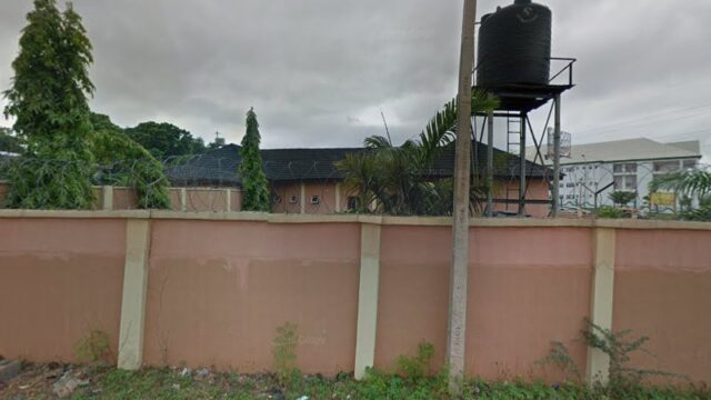 thumbnail-7637.jpg