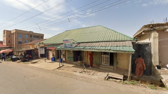 thumbnail-7685.jpg