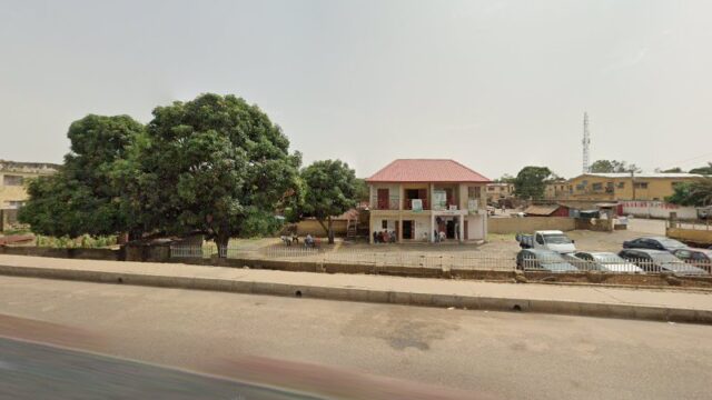 thumbnail-7712.jpg