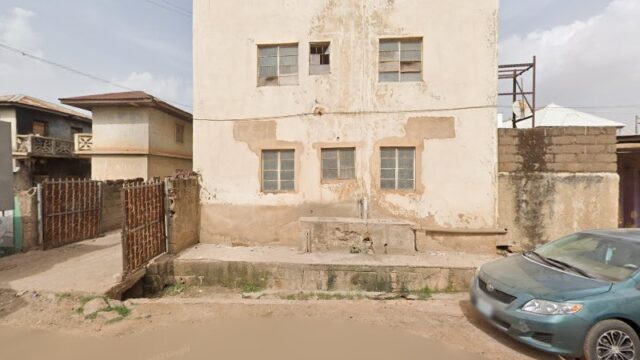 thumbnail-7735.jpg