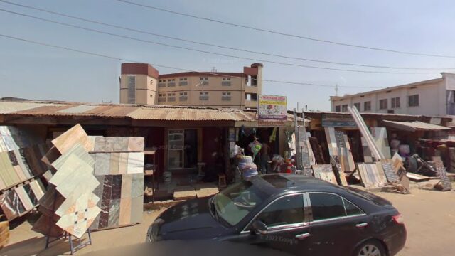 thumbnail-7758.jpg