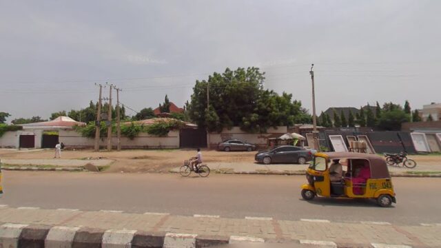 thumbnail-7829.jpg