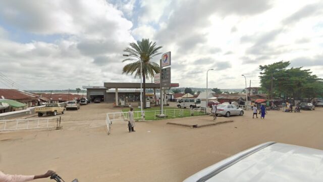 thumbnail-8042.jpg