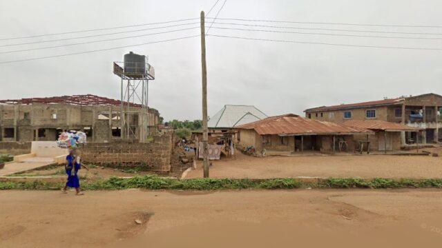 thumbnail-8132.jpg