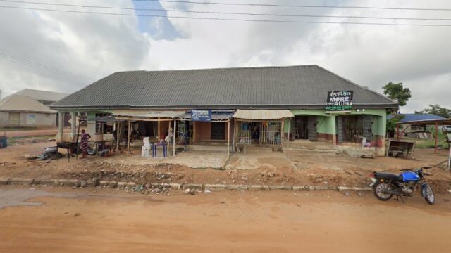 thumbnail-8370.jpg