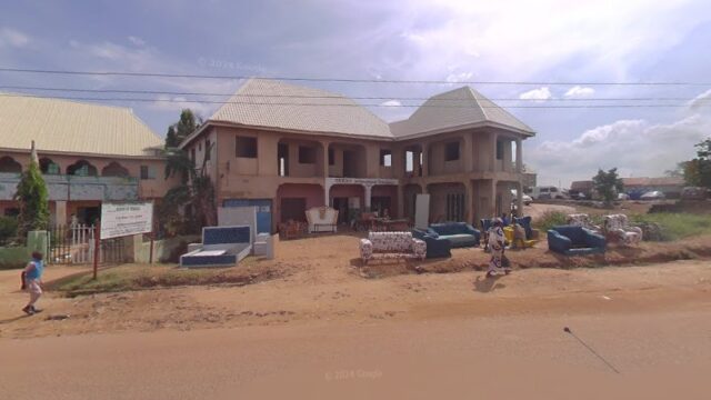 thumbnail-8403.jpg