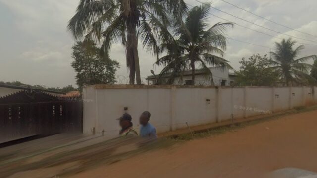 thumbnail-8926.jpg
