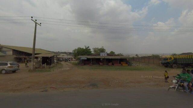 thumbnail-8946.jpg