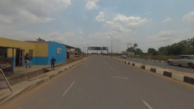 thumbnail-8949.jpg