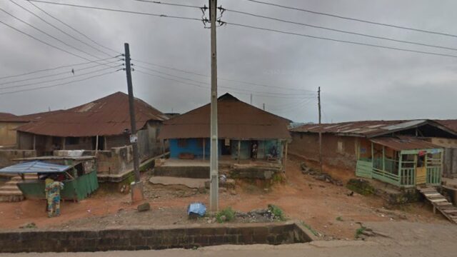 thumbnail-8979.jpg