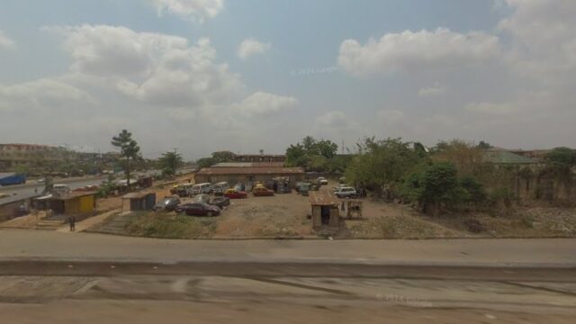 thumbnail-8987.jpg