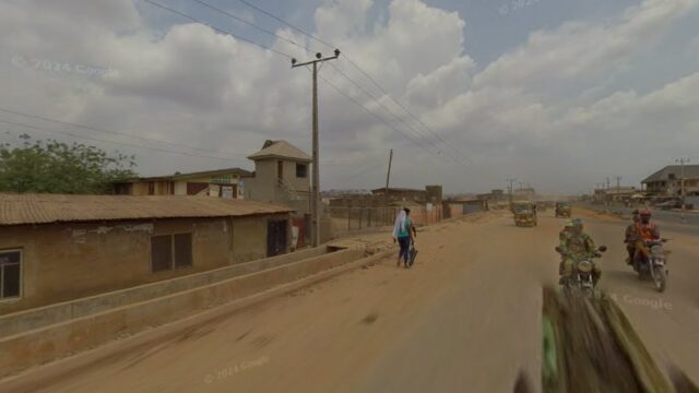 thumbnail-8989.jpg