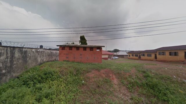 thumbnail-8990.jpg