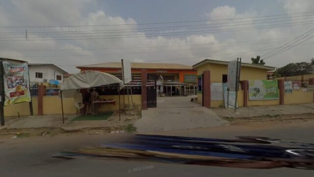 thumbnail-8995.jpg
