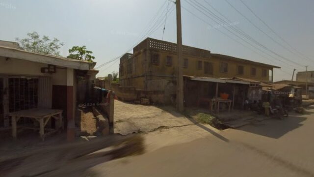 thumbnail-9307.jpg