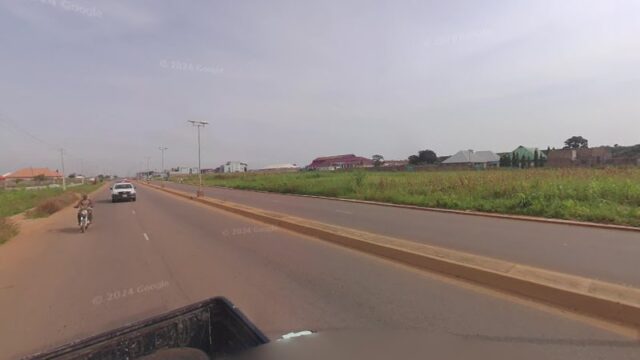 thumbnail-9880.jpg