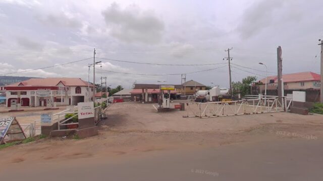 thumbnail-9882.jpg