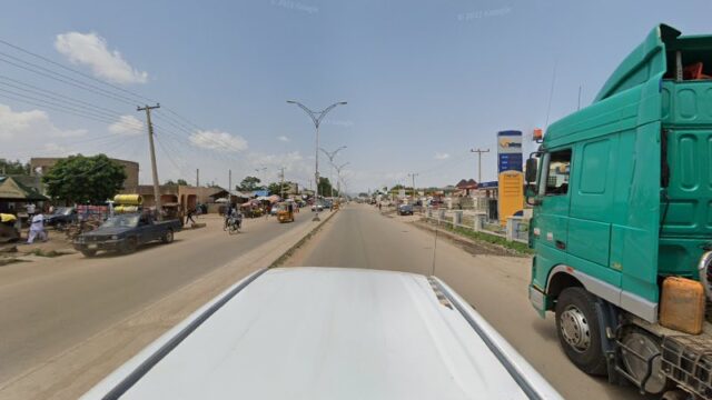 thumbnail-9926.jpg