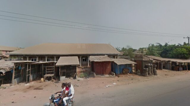 thumbnail-9937.jpg